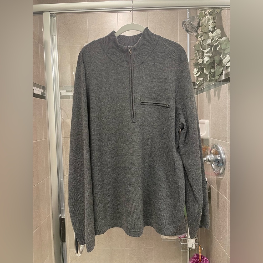 Men’s Patagonia Grey Quart Zip Sweatshirt - Size L